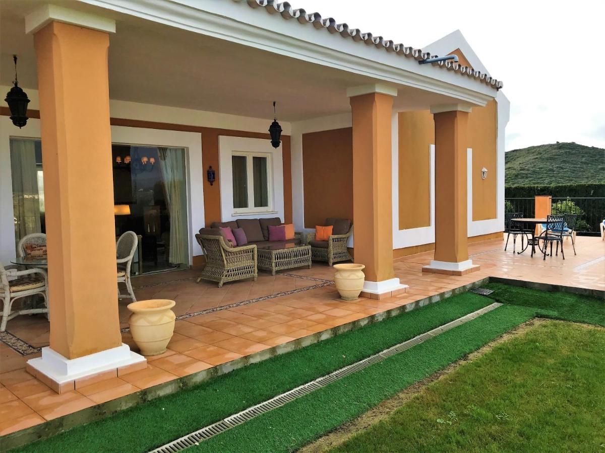 Villa Princesa Kristina Castillo de Sabinillas 外观 照片
